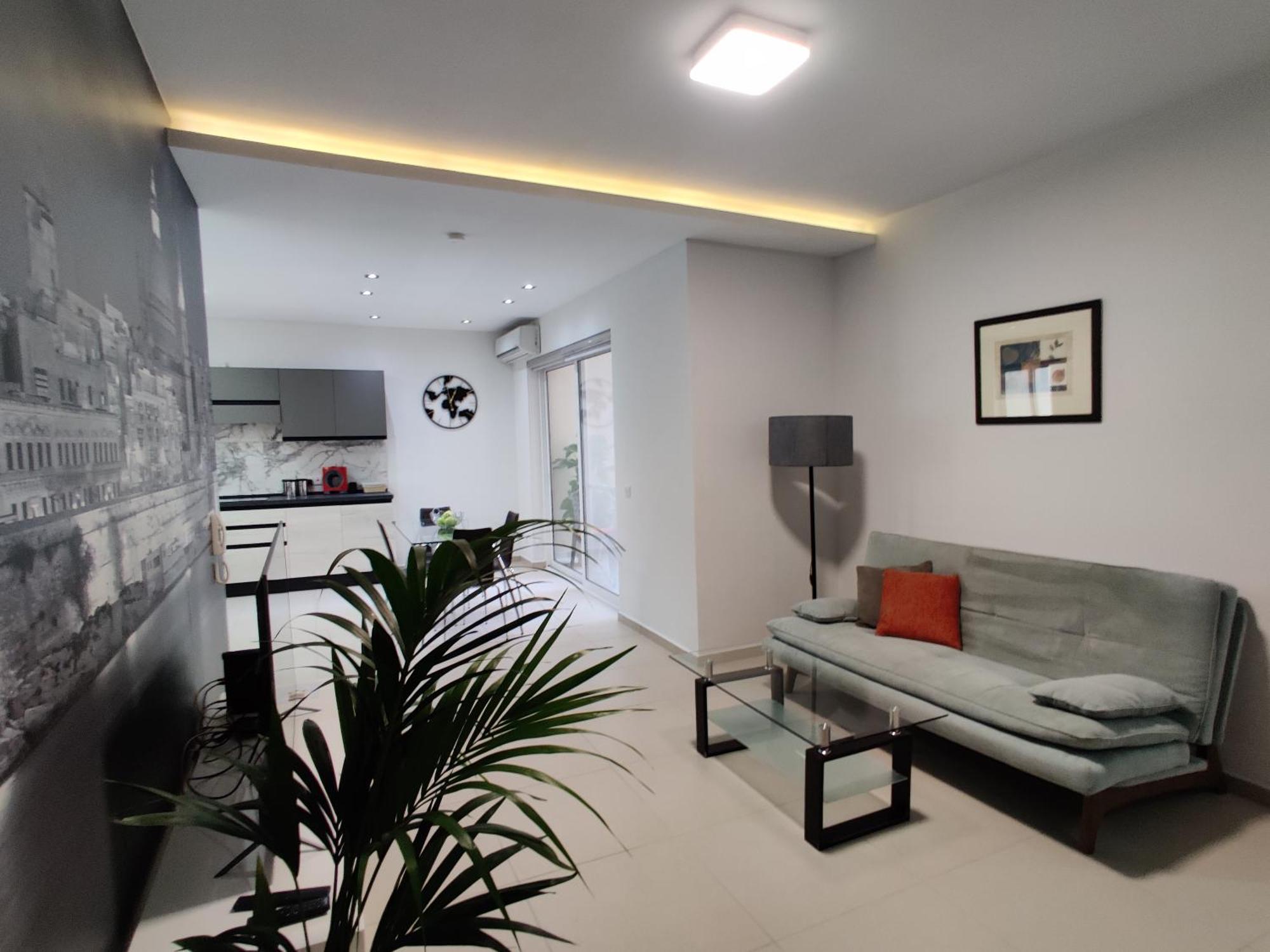 Depiro Point Deluxe - Modern, Designer 2 Minutes Away From Popular Seafront * Слима