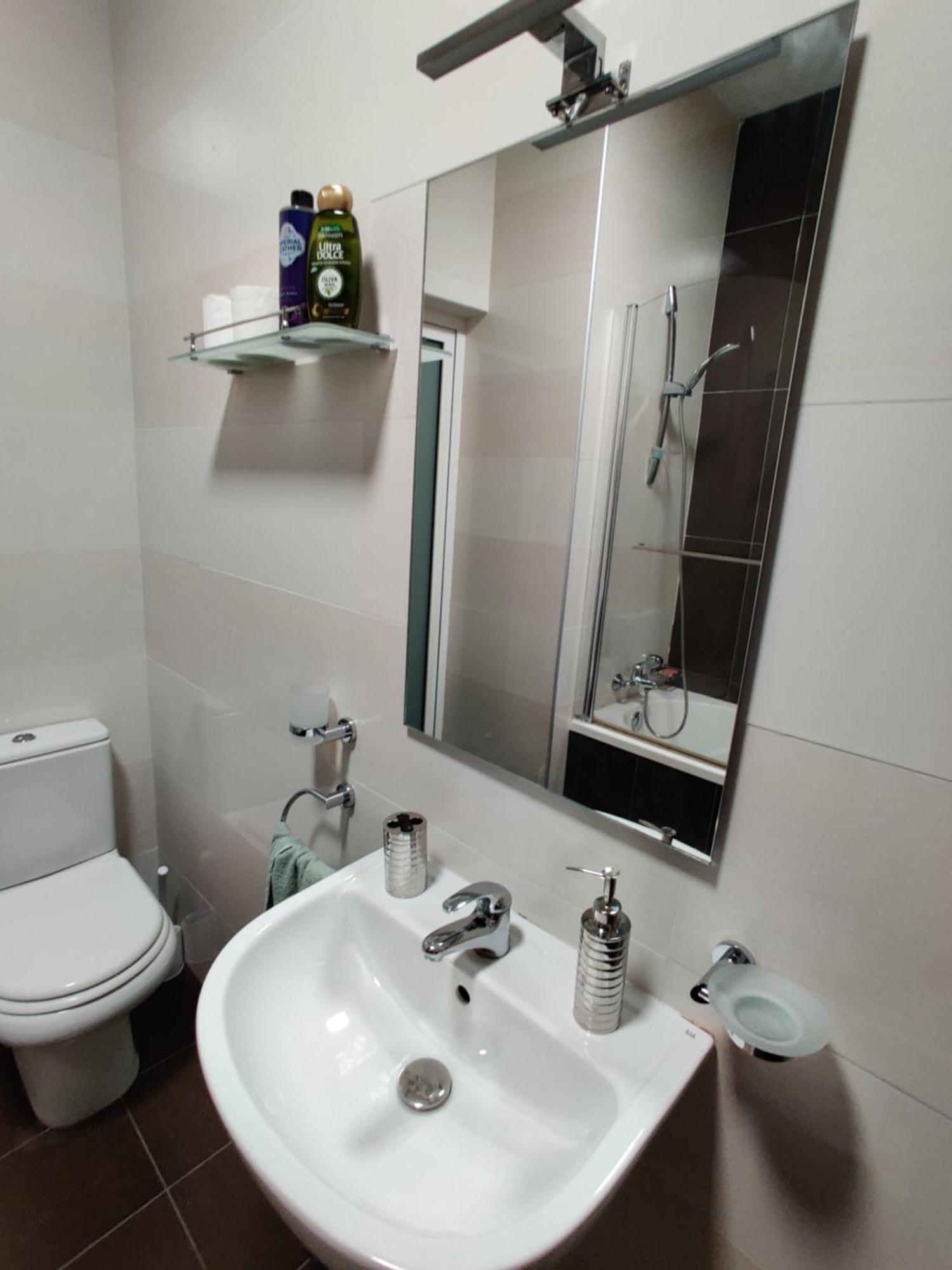 Апартаменты Depiro Point Deluxe - Modern, Designer 2 Minutes Away From Popular Seafront *